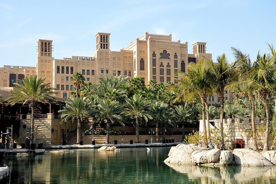 Учеба в ОАЭ: Познакомиться с разными культурами Востока и сделать шаг к международной карьере